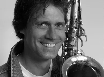Karsten Glinski von Sound Syndicate mit seinem Saxophon